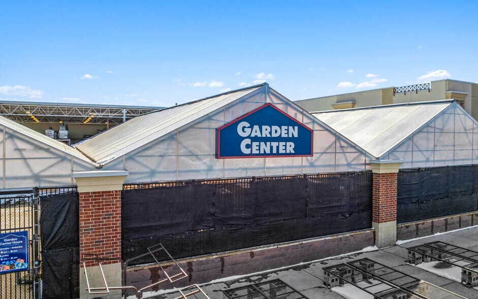 11201 Fountains Dr N, Maple Grove, MN à vendre - Photo de l’immeuble – Image 3 sur 10