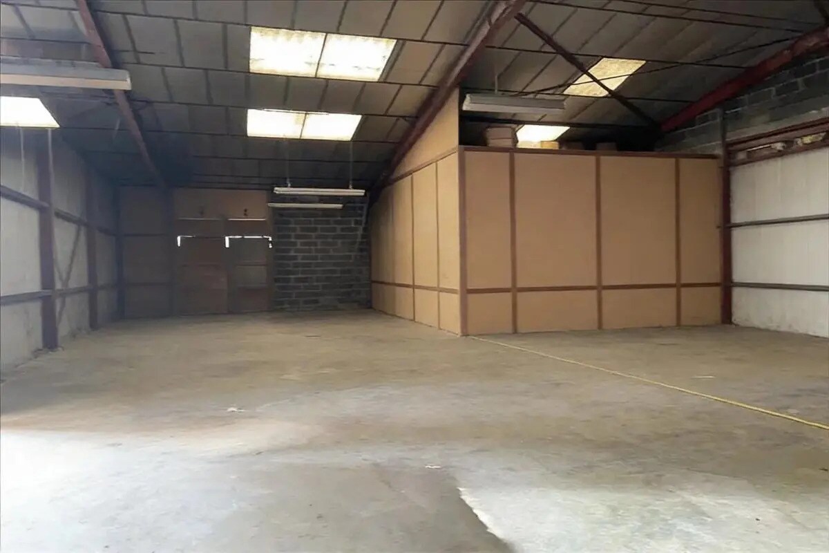 Industriel/Logistique dans Bernay à vendre Photo intérieure– Image 1 sur 12