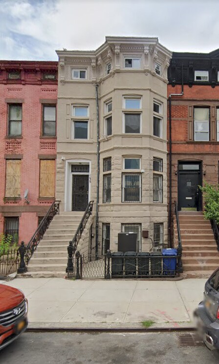 135 Decatur St, Brooklyn, NY à vendre Photo de l’immeuble– Image 1 sur 12