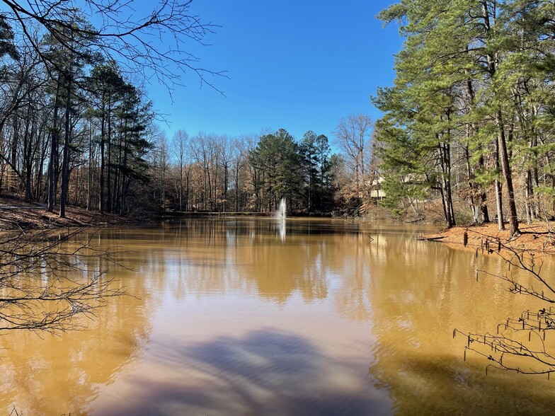 330 Research Ct, Peachtree Corners, GA à vendre - Photo de l’immeuble – Image 3 sur 25