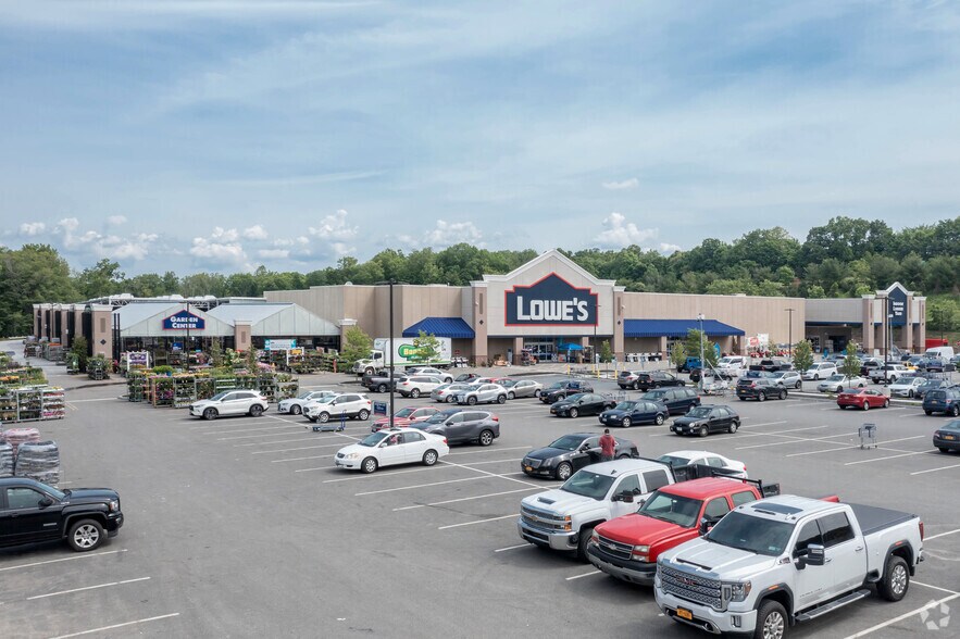 3200 Crompond Rd, Yorktown Heights, NY à louer - Photo de l’immeuble – Image 2 sur 6