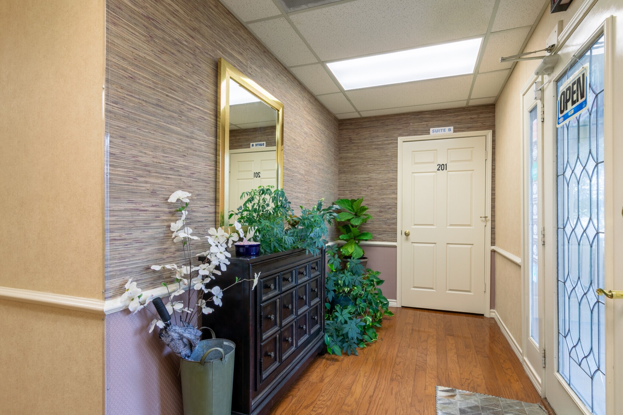 2335 W Green Oaks Blvd, Arlington, TX à vendre Photo principale– Image 1 sur 14