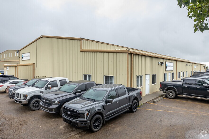 1206 5th St, Nisku, AB à louer - Photo de l’immeuble – Image 2 sur 4