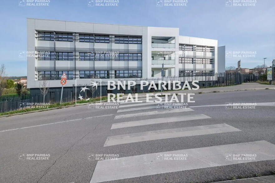 Bureau dans Vitrolles à louer - Photo de l’immeuble – Image 3 sur 20