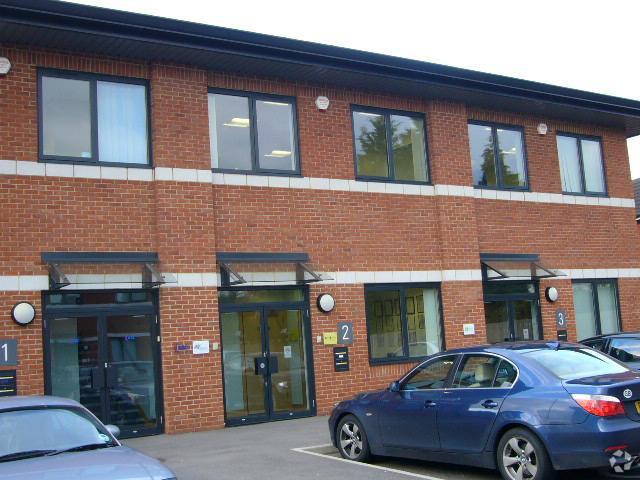 1-3 Stanhope Gate, Camberley à louer - Photo de l’immeuble – Image 2 sur 16