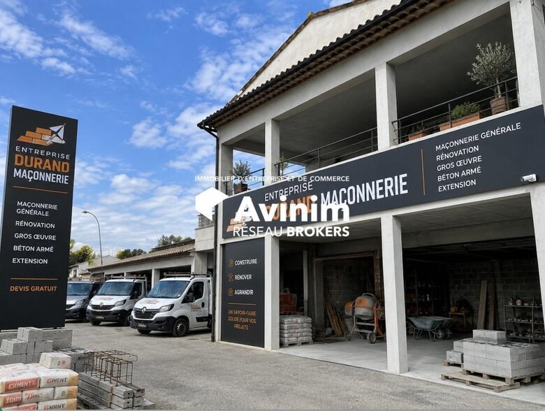 Local d'activités dans Fayence à vendre - Photo de l’immeuble – Image 2 sur 30