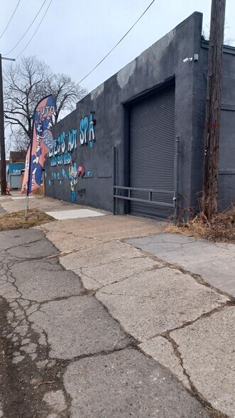 936 Lawndale St, Detroit, MI à vendre - Photo de l’immeuble – Image 2 sur 2