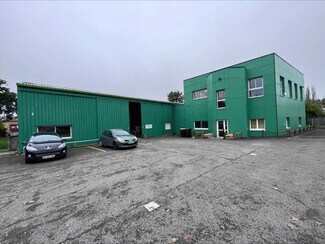 Plus de détails pour Local d'activités à louer