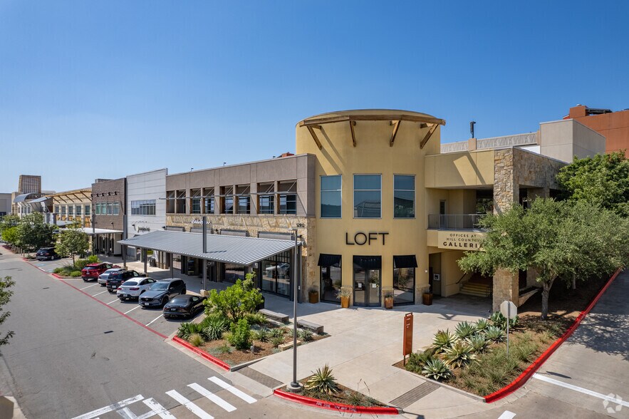 12701 Hill Country Blvd, Austin, TX à louer - Photo de l’immeuble – Image 2 sur 44