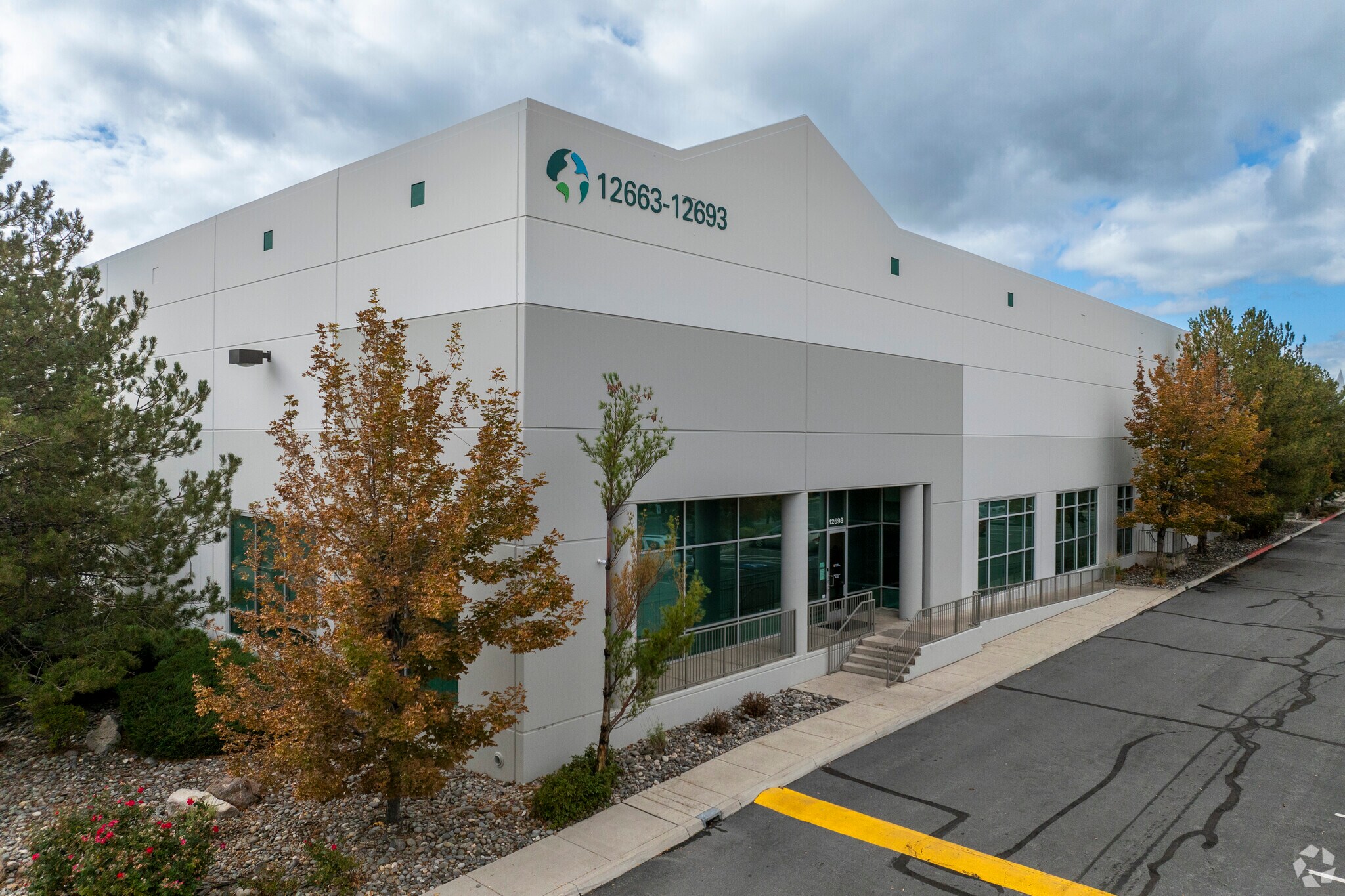 12663-12693 Old Virginia Rd, Reno, NV à louer Photo principale– Image 1 sur 7