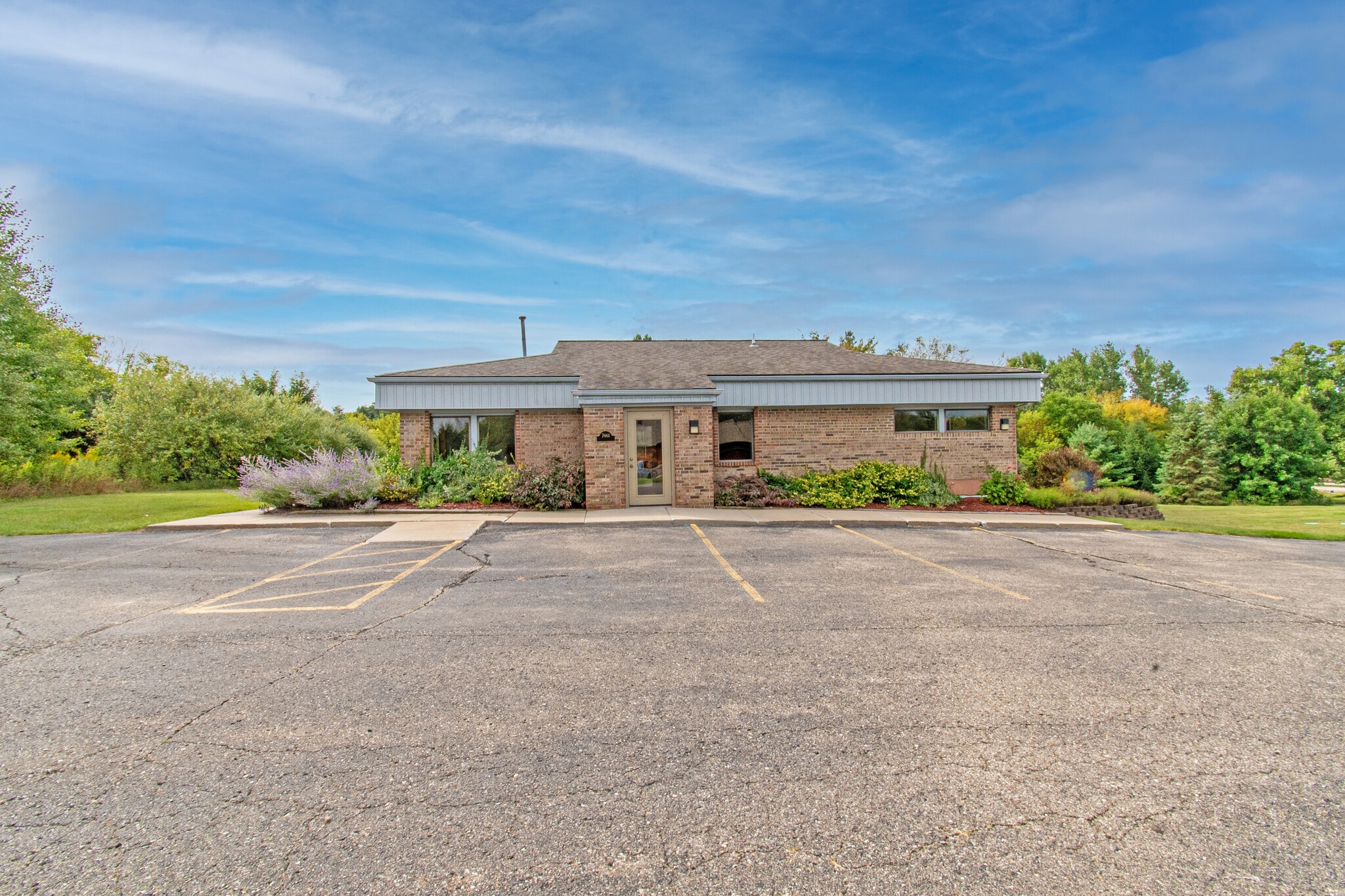 7461 S State Rd, Goodrich, MI à vendre Photo de l’immeuble– Image 1 sur 18