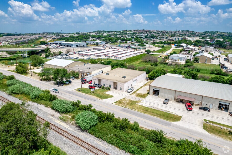 13810 Lookout Rd, San Antonio, TX à louer - Aérien – Image 2 sur 5