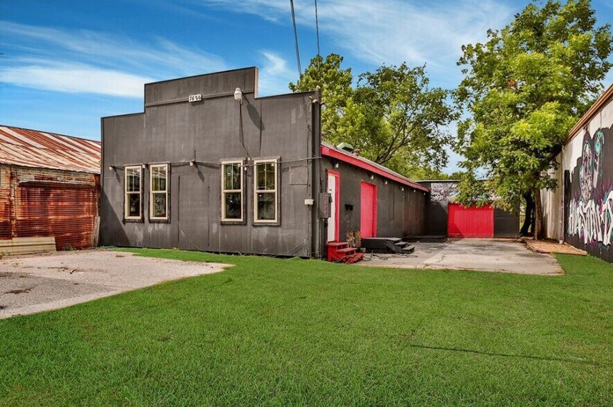 7629 Harrisburg Blvd, Houston, TX à vendre - Photo de l’immeuble – Image 3 sur 23
