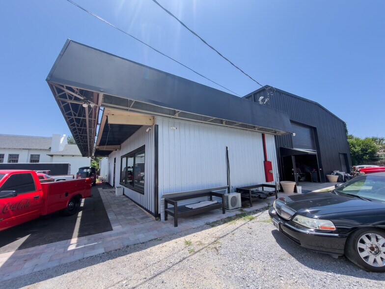 1401 Barrancas Ave, Pensacola, FL à vendre - Photo de l’immeuble – Image 3 sur 18