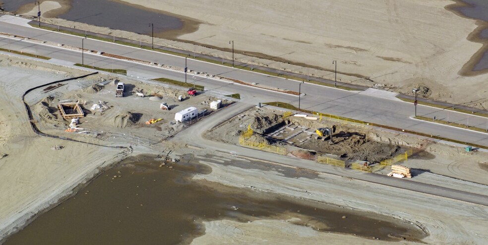Chestermere Boulevard & Clearwater Dr, Chestermere, AB à louer - Photo principale – Image 1 sur 3