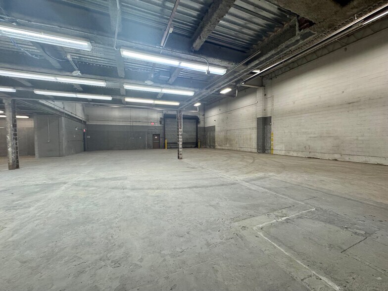 130 Sheridan Blvd, Inwood, NY à vendre - Photo intérieure – Image 3 sur 29