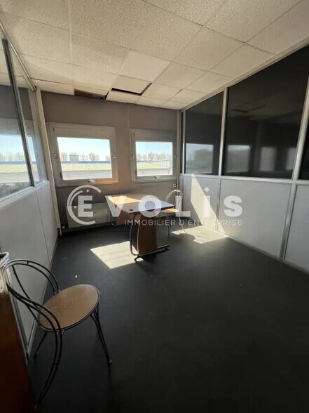 Bureau dans Chennevières-sur-Marne à louer - Photo de l’immeuble – Image 1 sur 9