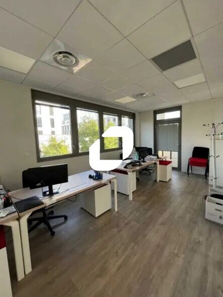 60 Avenue Rockefeller, Lyon à louer - Photo de l’immeuble – Image 3 sur 8