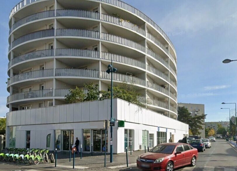 Local commercial dans Pantin à vendre - Photo de l’immeuble – Image 1 sur 1