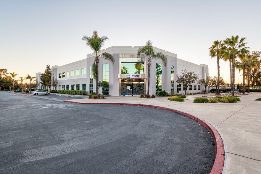 6215 El Camino Real, Carlsbad, CA à vendre - Photo de l’immeuble – Image 3 sur 24
