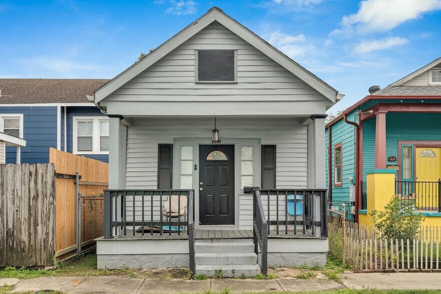 1530 Rousselin Dr, New Orleans, LA à vendre - Photo de l’immeuble – Image 1 sur 2