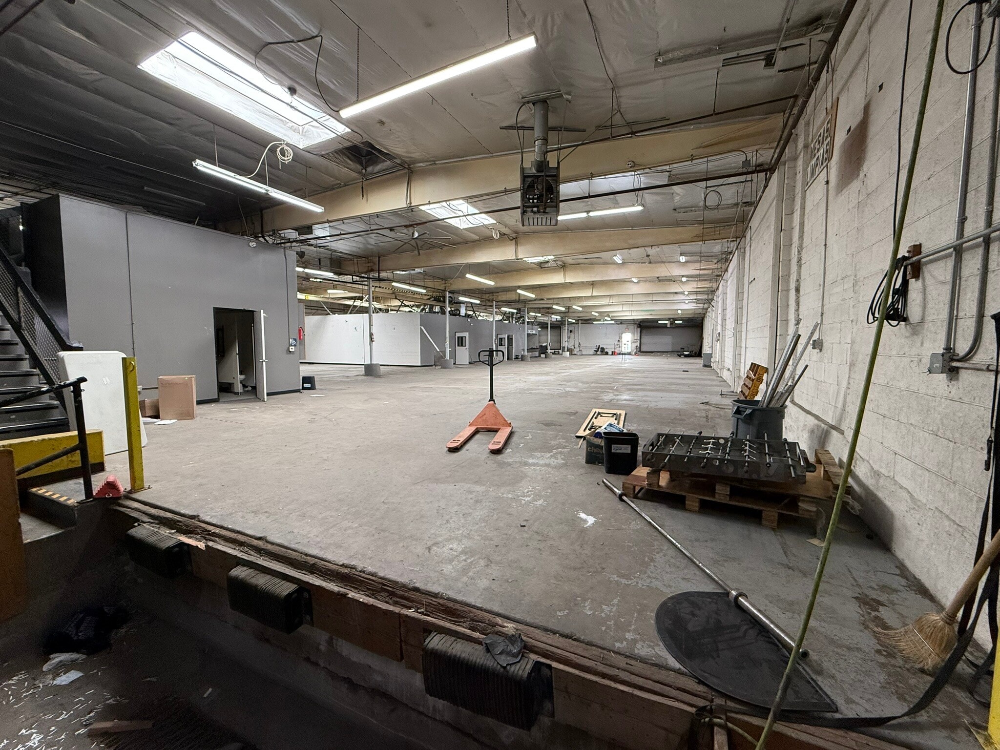 2905 Winona Ave, Burbank, CA à louer Photo intérieure– Image 1 sur 9