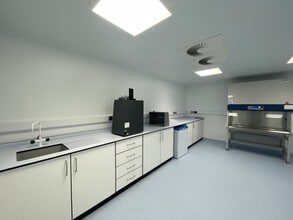 Concord Rd, Londres à louer Photo intérieure– Image 2 sur 22