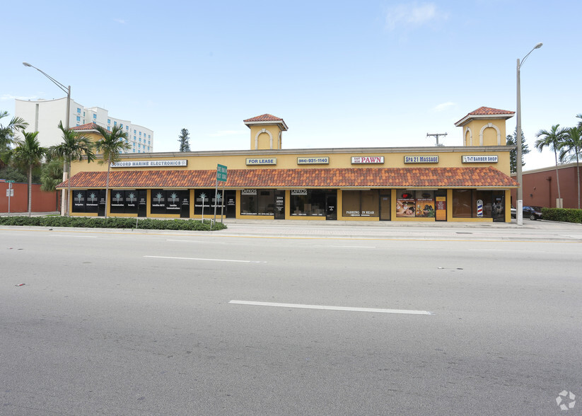 2215-2223 S Federal Hwy, Fort Lauderdale, FL à louer - Photo de l’immeuble – Image 3 sur 14