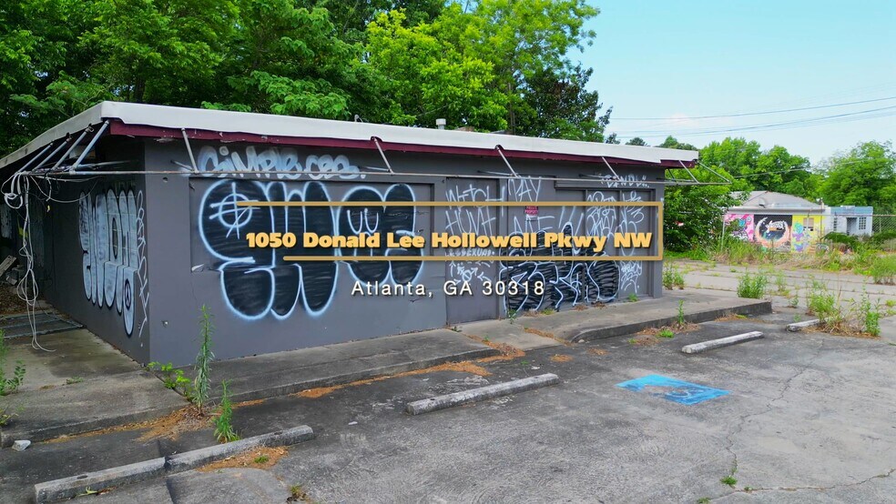 1050 Donald Lee Hollowell Pky NW, Atlanta, GA à vendre - Vidéo sur l’annonce professionnelle – Image 2 sur 17