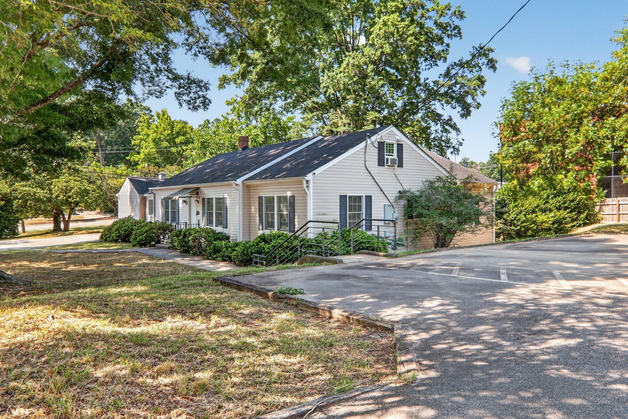 5100 Western Blvd, Raleigh, NC à louer Photo de l’immeuble– Image 1 sur 15
