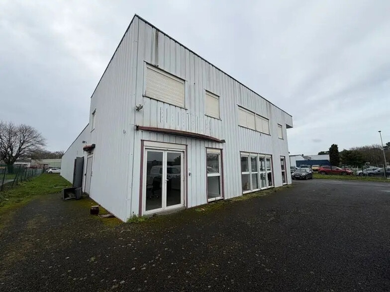 Bureau dans Eysines à louer - Photo de l’immeuble – Image 3 sur 10