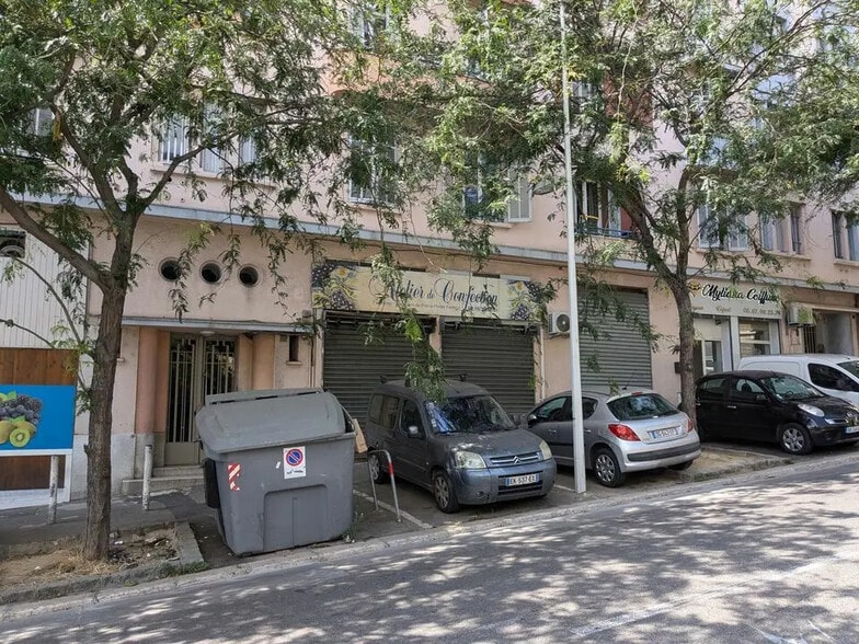3-33 Boulevard Bernabo, Marseille à louer - Photo de l’immeuble – Image 3 sur 11