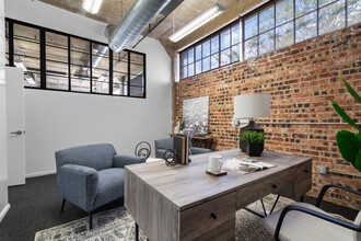 201 S Calhoun St, Fort Worth, TX à louer Photo intérieure– Image 1 sur 9
