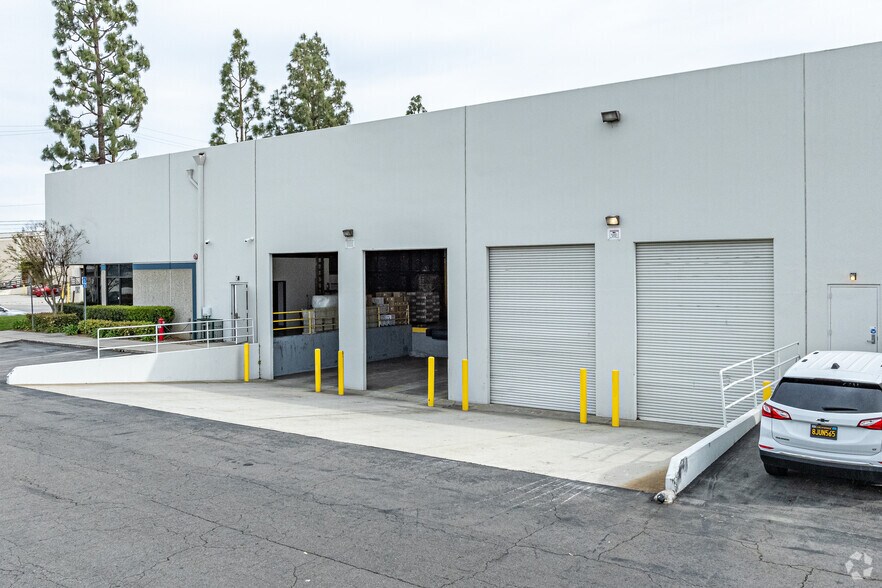 10725 Springdale Ave, Santa Fe Springs, CA à louer - Photo de l’immeuble – Image 2 sur 5