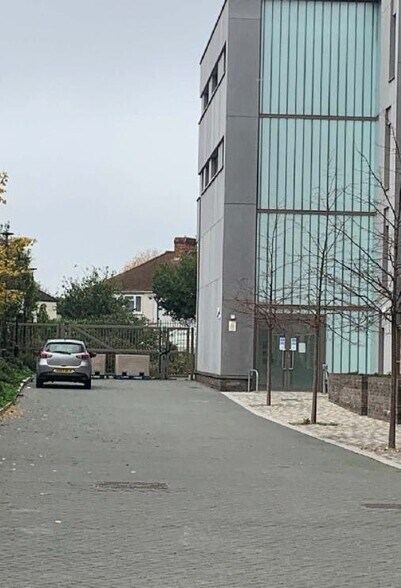 2 Purley Way, Croydon à vendre - Photo de l’immeuble – Image 2 sur 5