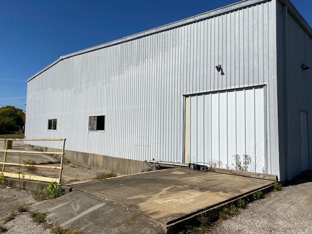 6070 Revere Rd, Clinton, IL à vendre - Photo de l’immeuble – Image 2 sur 18