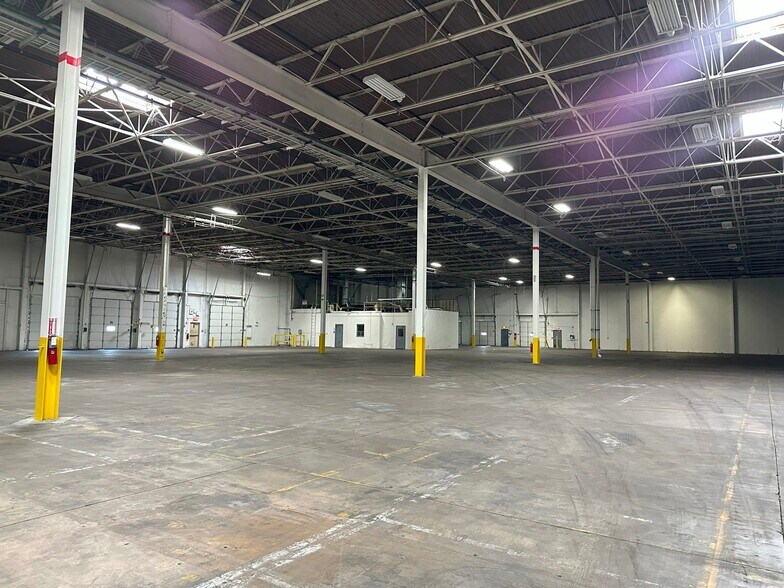 21800 S Cicero Ave, Matteson, IL à louer - Photo intérieure – Image 3 sur 4
