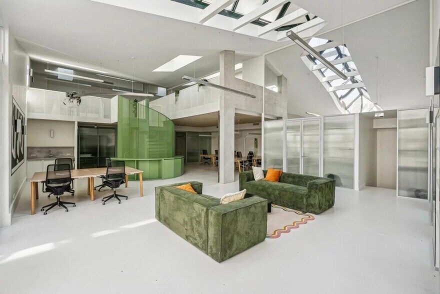 Bureau dans Paris à vendre - Photo de l’immeuble – Image 2 sur 12