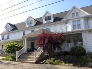 Plus de détails pour 301 Liberty St, Perryopolis, PA - Hôtellerie à vendre
