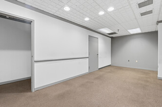 6196 Oxon Hill Rd, Oxon Hill, MD à louer Photo intérieure– Image 2 sur 13