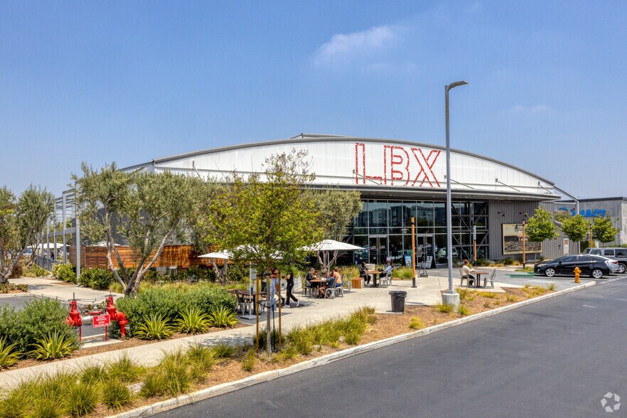 4150 McGowen St, Long Beach, CA à louer - Photo principale – Image 1 sur 6