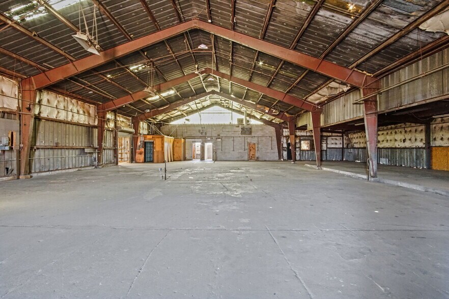 1701 NW 5th St, Oklahoma City, OK à louer - Photo de l’immeuble – Image 3 sur 5