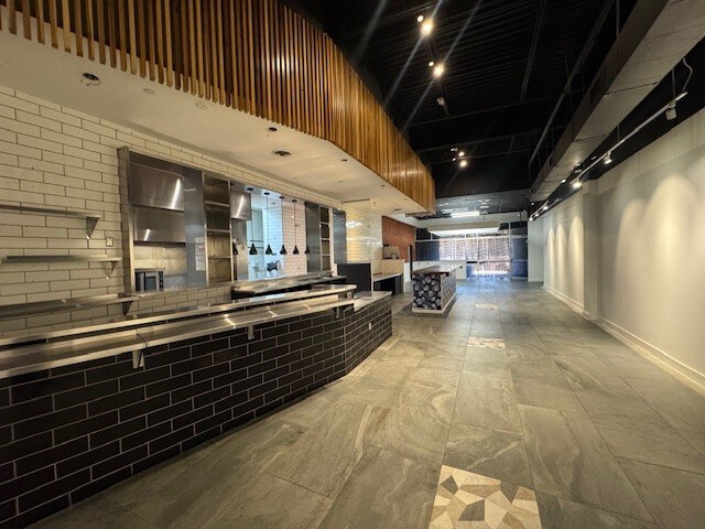 800 Town & Country Blvd, Houston, TX à louer Photo principale– Image 1 sur 9