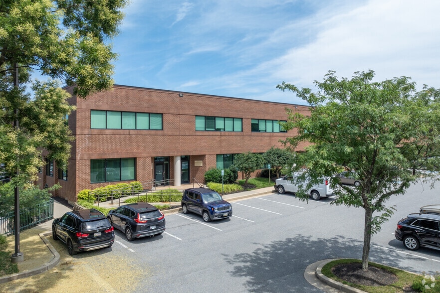 10 Crossroads Dr, Owings Mills, MD à louer - Photo de l’immeuble – Image 2 sur 5