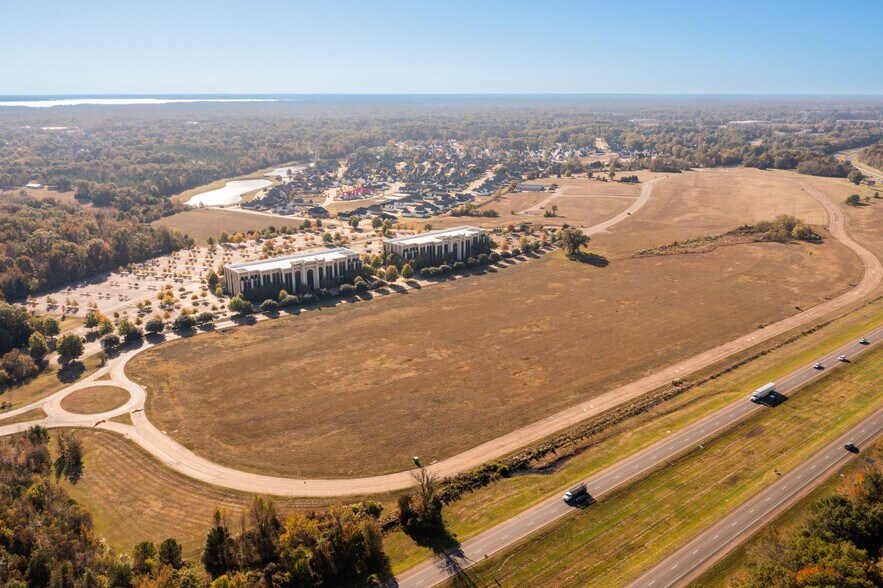 Sorrento I & II- Galleria Parkway portefeuille de 2 biens à vendre sur LoopNet.fr - Photo de l’immeuble – Image 3 sur 21