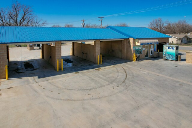 223 Main, Newkirk, OK à vendre - Photo de l’immeuble – Image 2 sur 15