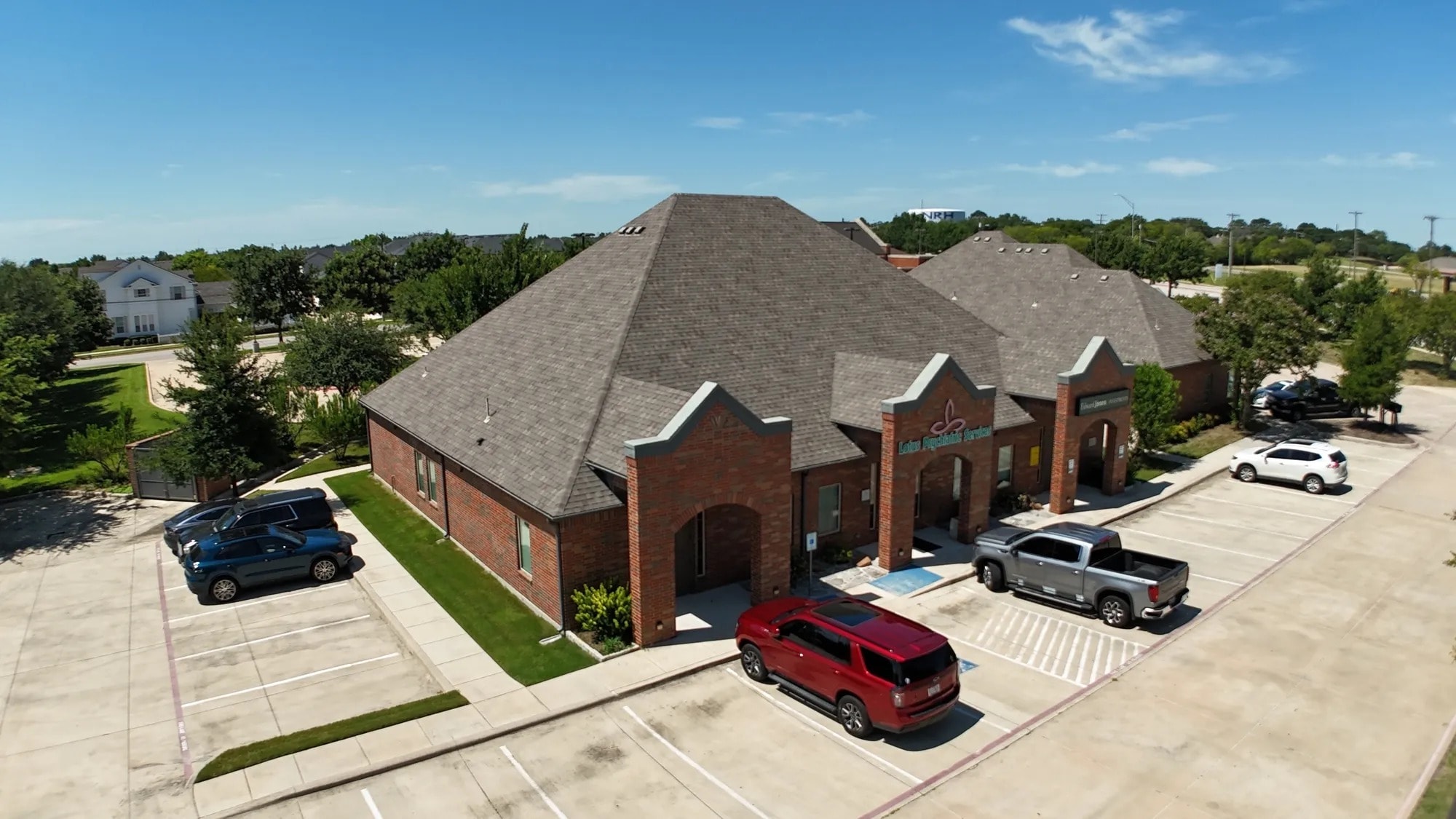 6344 Davis Blvd, North Richland Hills, TX à louer Photo de l’immeuble– Image 1 sur 5