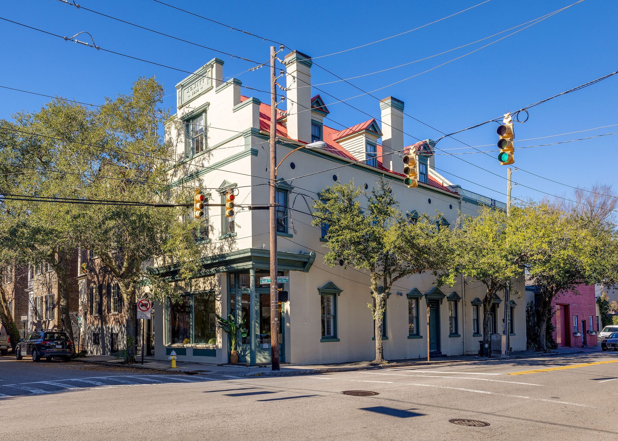 28 Hasell St, Charleston, SC à louer Photo principale– Image 1 sur 4