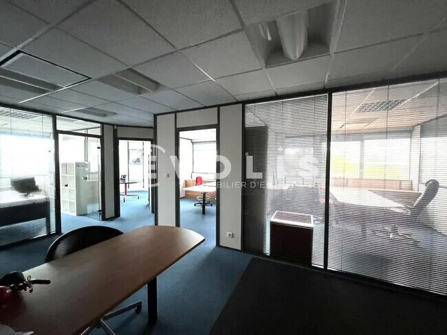 Plus de détails pour Bureau à louer