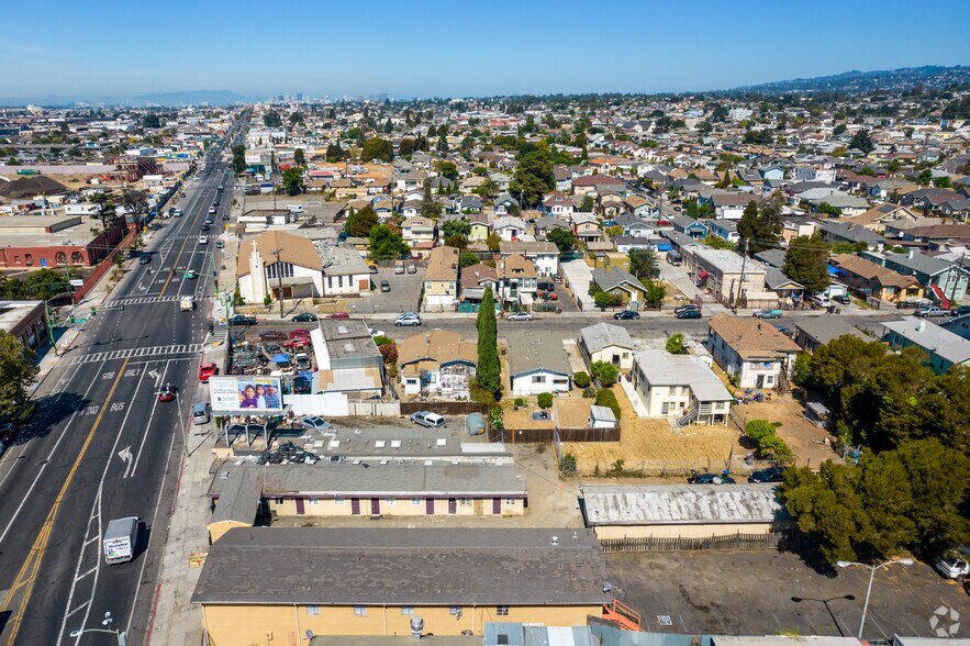 5720 International Blvd, Oakland, CA à vendre - Aérien – Image 3 sur 21